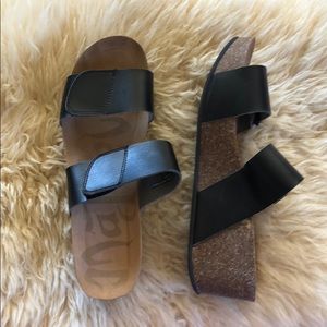 Platform sandals 10